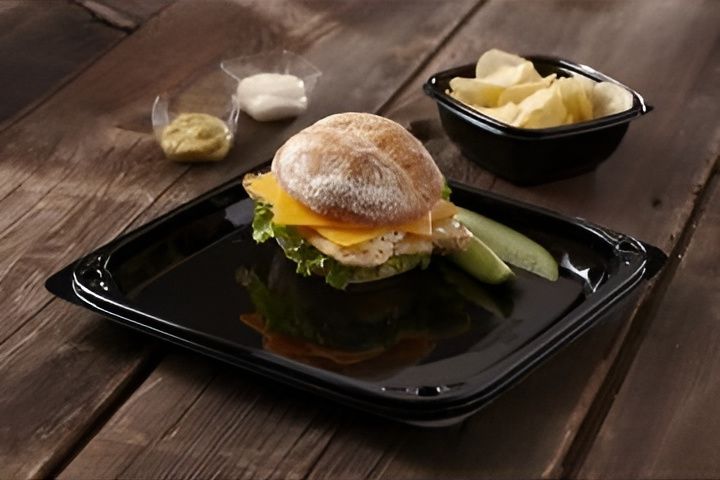 Sabert - 16" UltraStack Black Square Platter with Clear High Dome Lid Combo, 25 Per Case - C9616