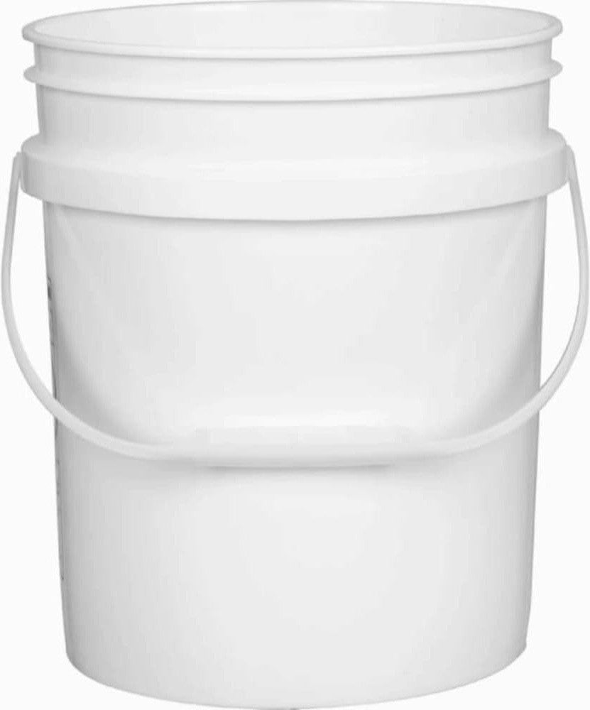 E. Hofmann Plastics  20 Liters White Plastic Pail With Handle - PR2000