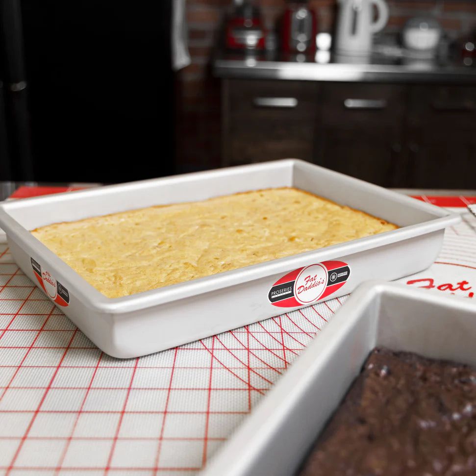 Fat Daddio's - 9" x 13" x 3" Aluminum Anodized Removable Bottom Sheet Cake Pan - POBCC-9133