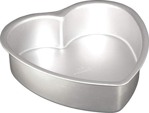 Fat Daddio's - 6" x 3" Aluminum Anodized Heart Cake Pan - PHT-63